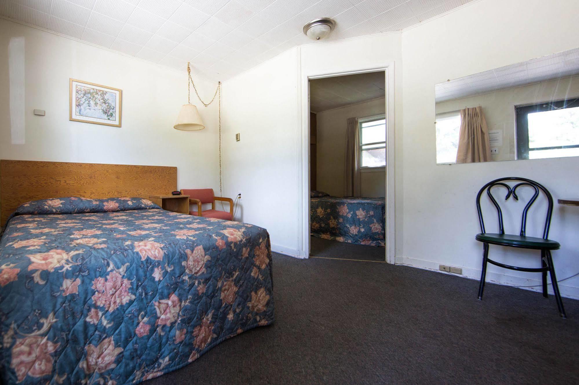 Yellow Quill Motel Portage la Prairie Eksteriør billede