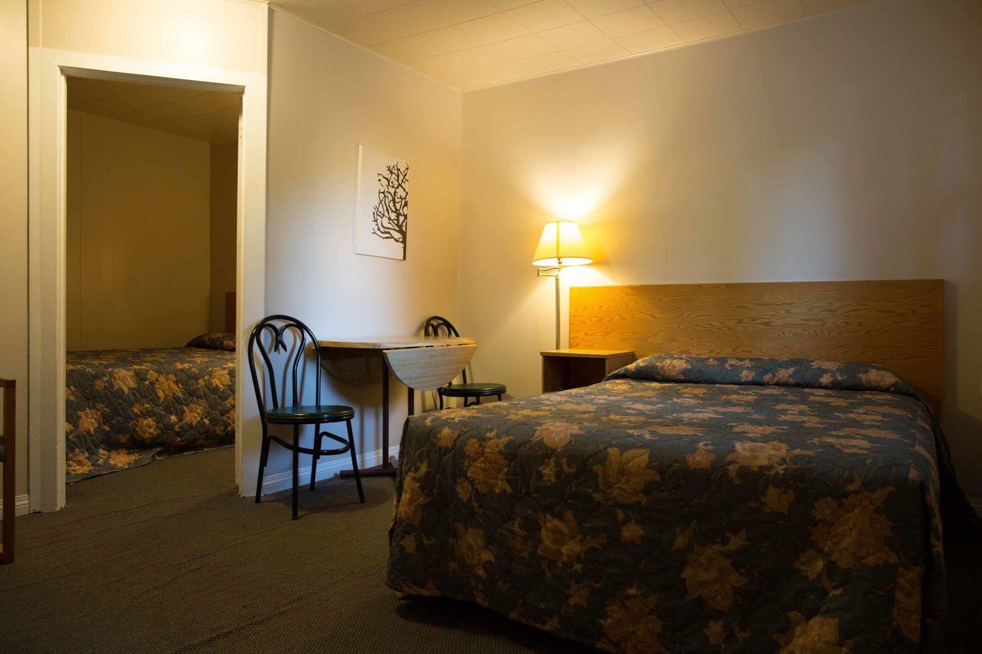 Yellow Quill Motel Portage la Prairie Eksteriør billede